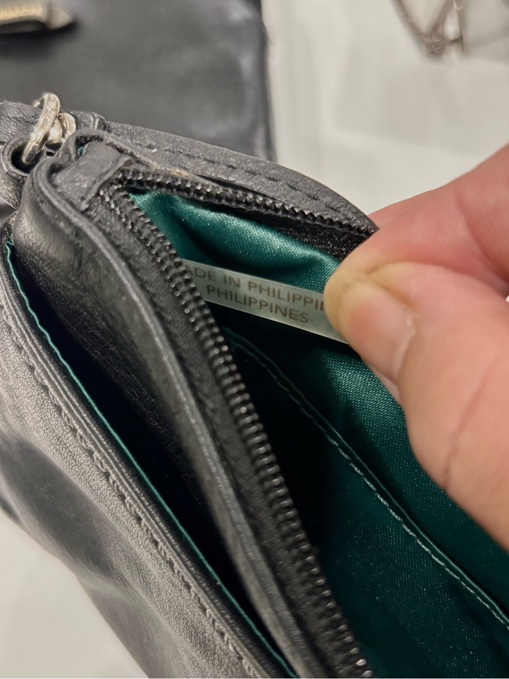 Coach Black Leather Turn-Lock Wristlet/minibag - Picture 4 of 6